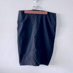 Lord & Taylor Stretch Knee Length Pencil Skirt in Black